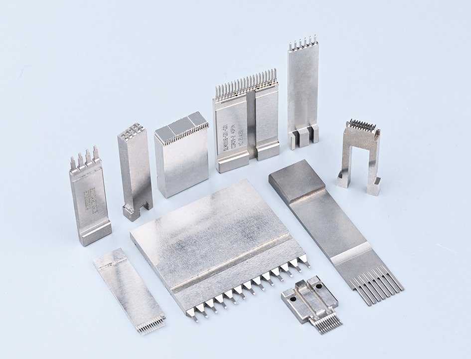 How to Select the Right Connector Mold Components?